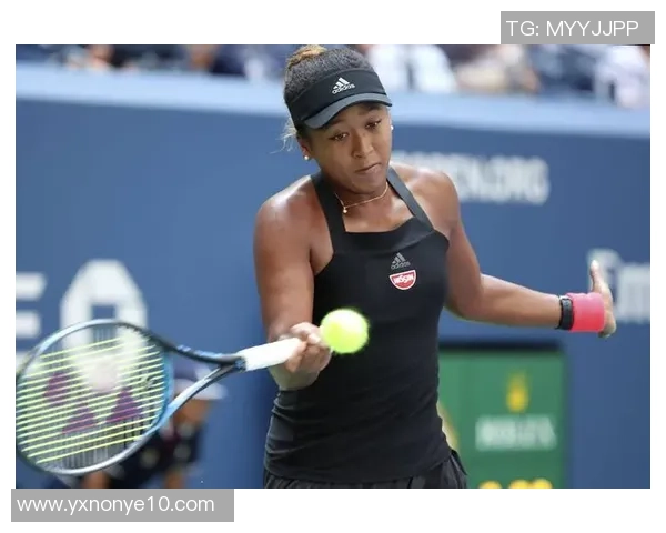 克莱多次嗅盐提神突发异状面露疯狂神情引发热议